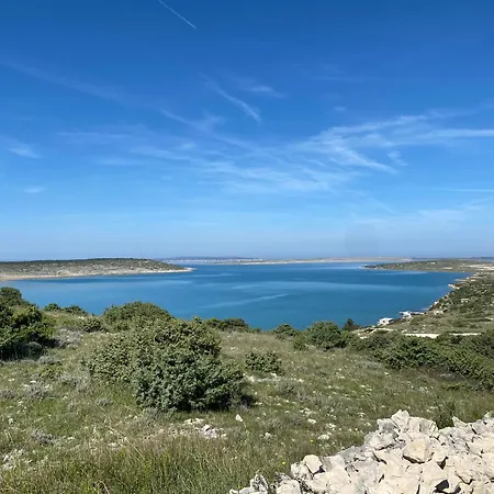 Jalan アパート ヴーシ