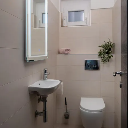 Jalan Apartment *